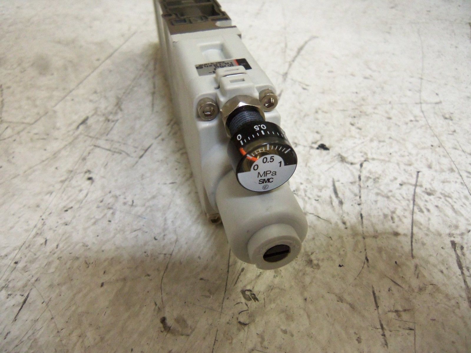 SMC ARBQ4000-00-A-5 INTERFACE REGULATOR UNMP