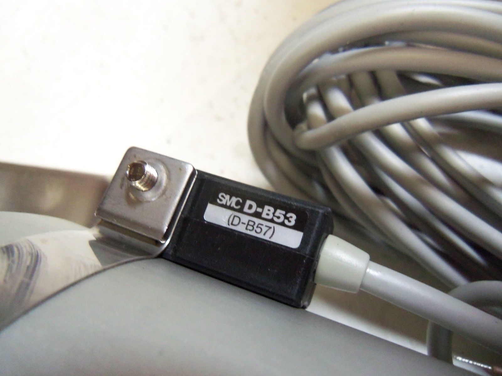 SMC CDG1LA80-100-B53L CYLINDER NSNP