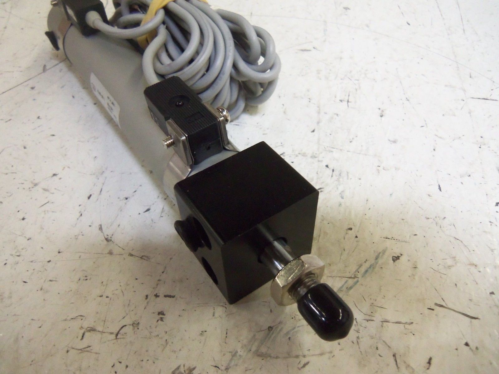 SMC CDG1RN25-125-B54L CYLINDER NSNP