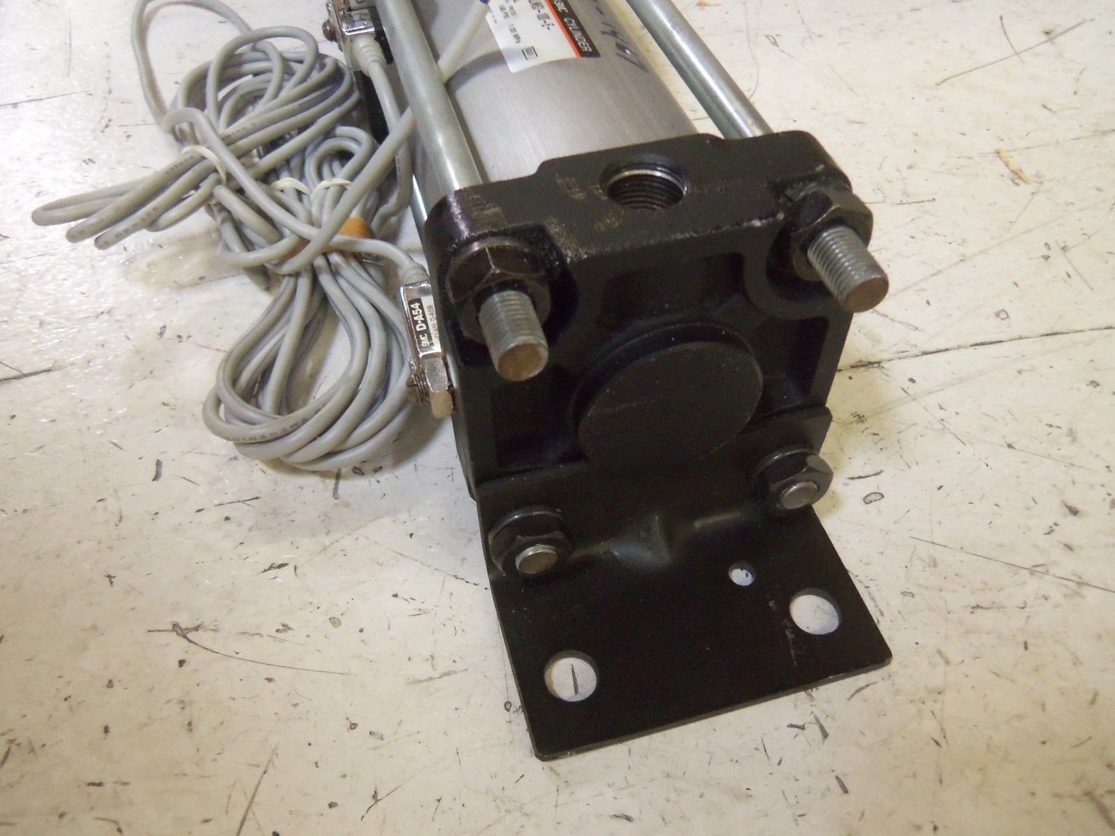 SMC CDLALN63-100-E-A54L CYLINDER NSNP