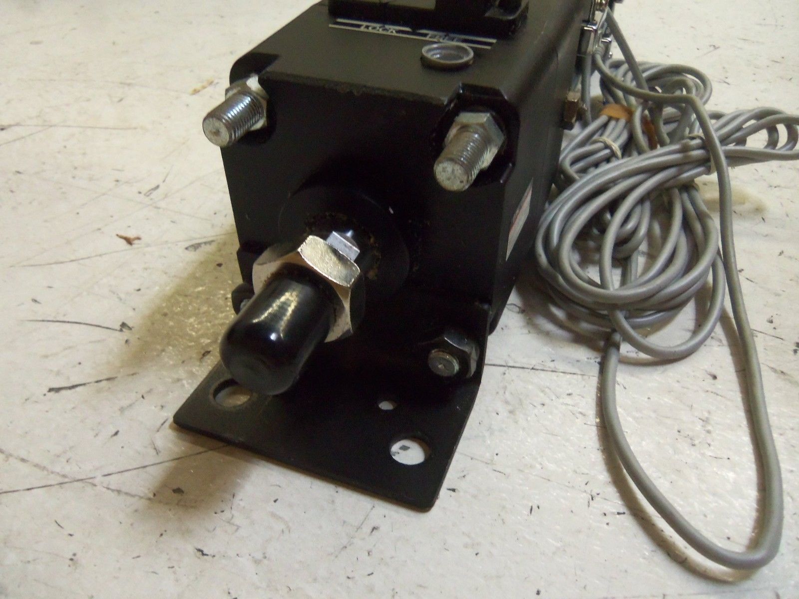 SMC CDLALN63-100-E-A54L CYLINDER NSNP