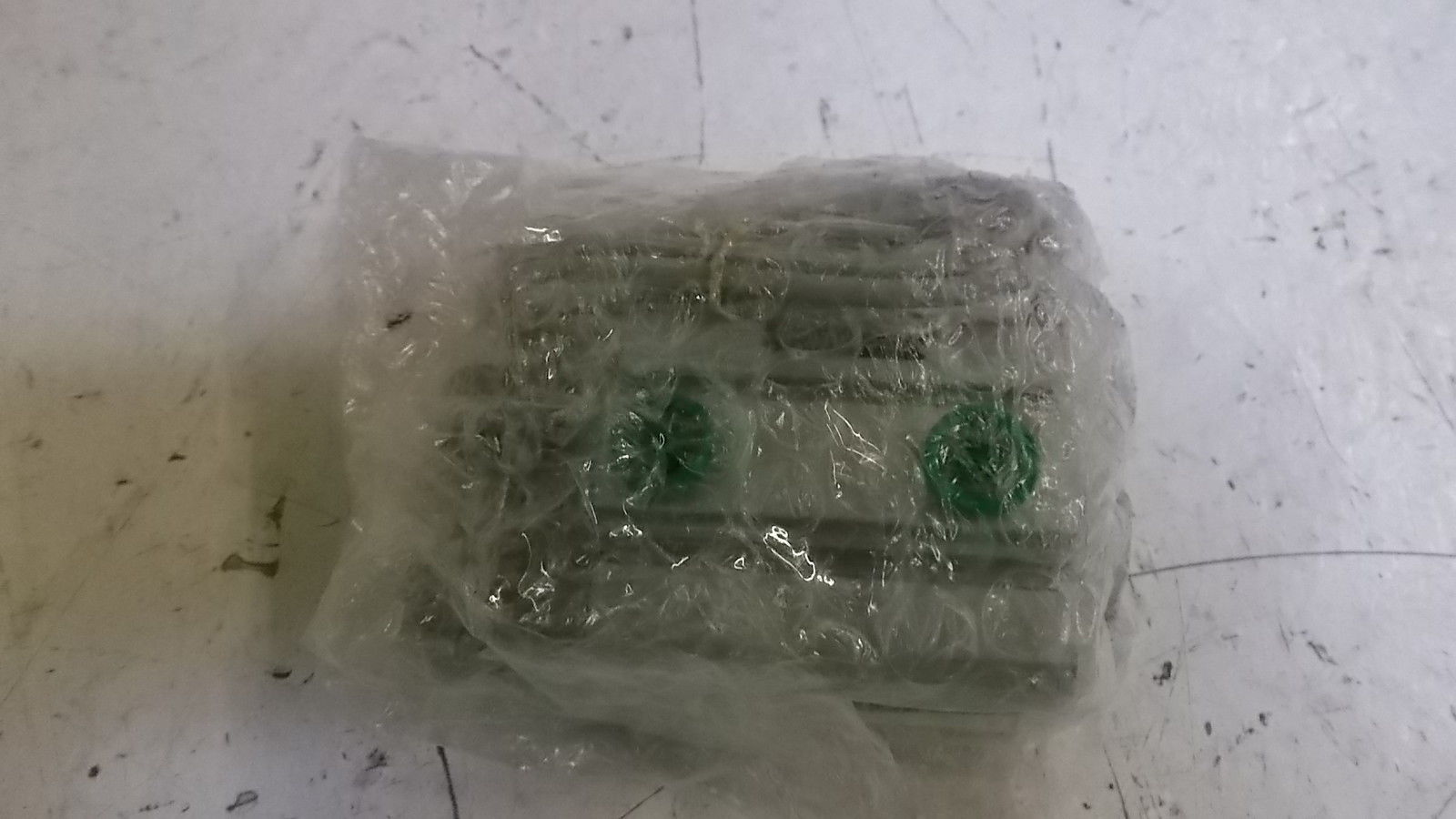 SMC CDQ2D32-20DC-F79S CYLINDER NSMP