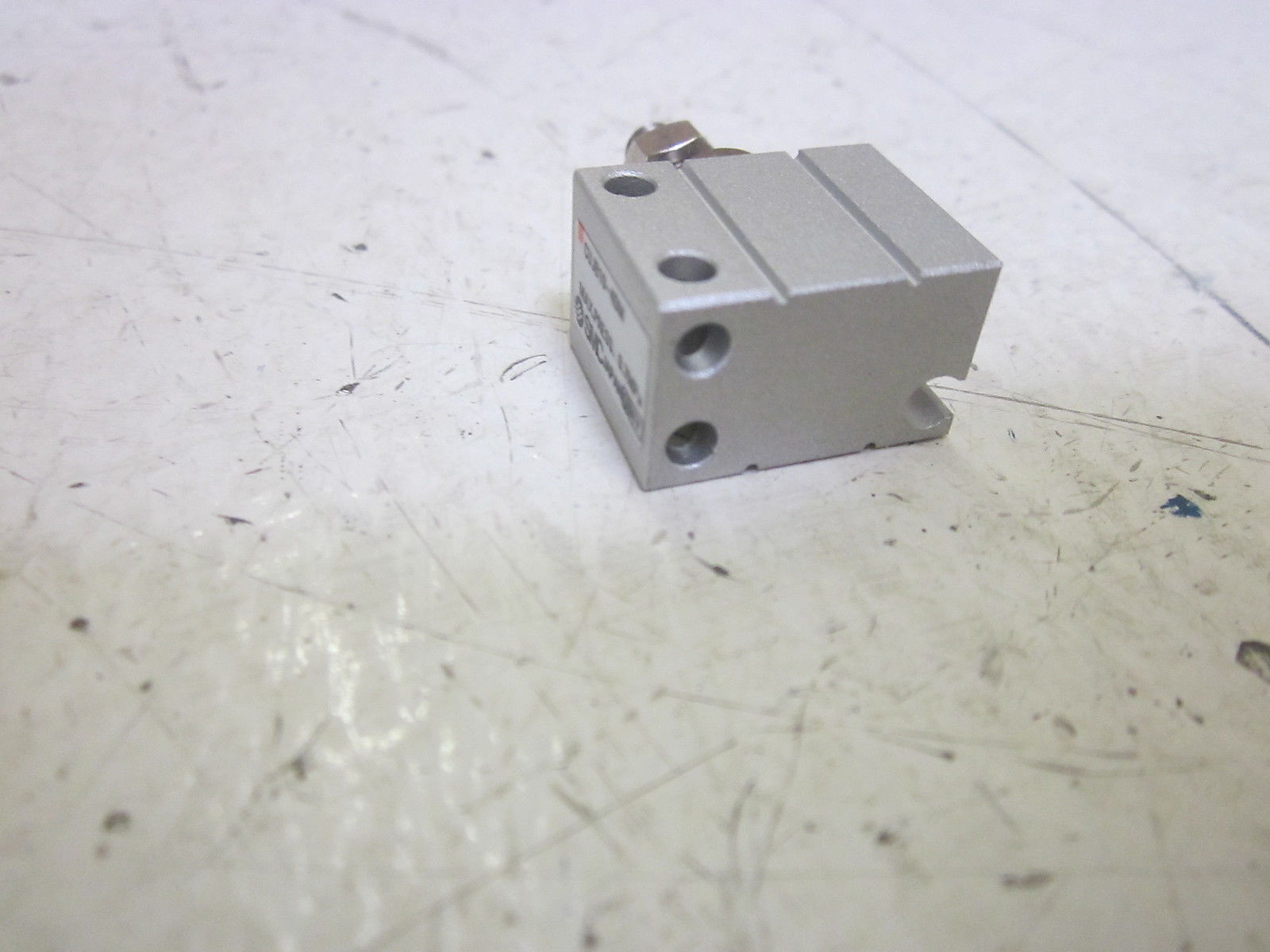 SMC CUJB10-4DM DOUBLE ACTION CYLINDER ACTUATOR  UNMP