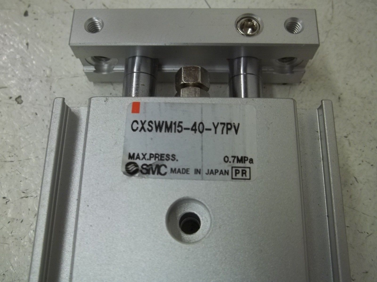SMC CXSWM15-40-Y7PV CYLINDER, DUAL ROD, SLIDE BEARING NSNP