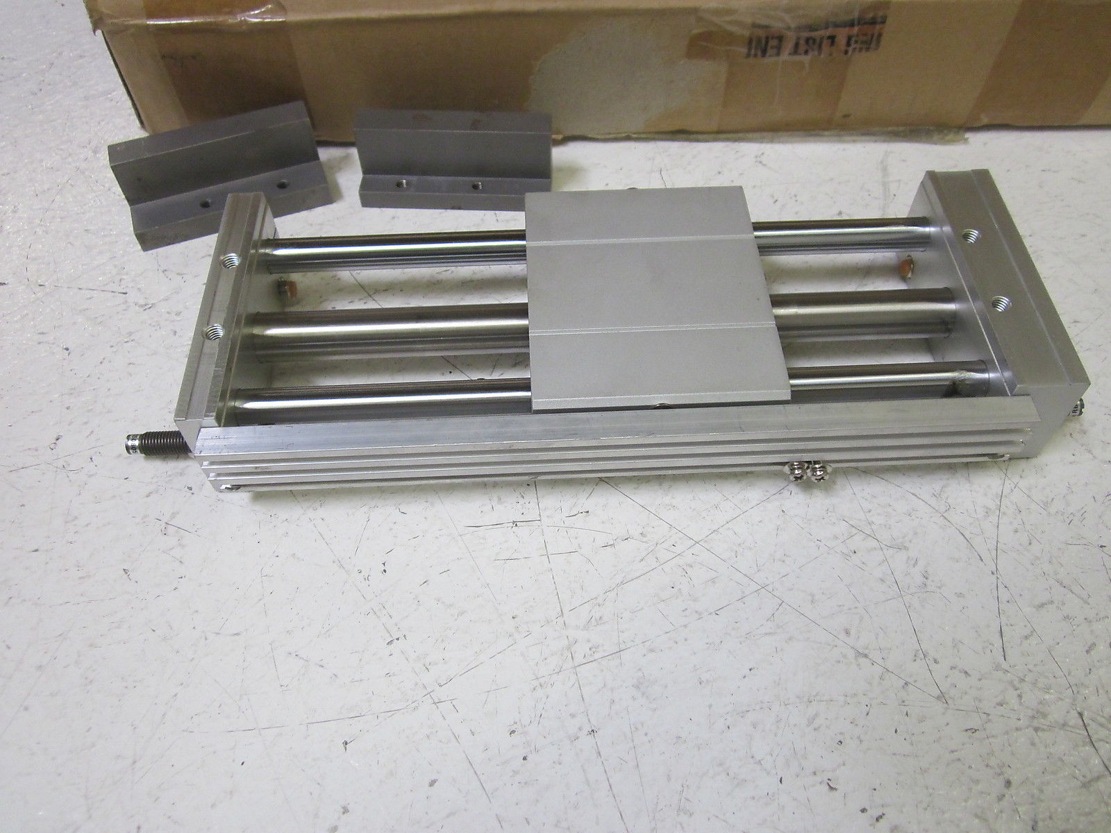 SMC CY2L15H-175B RODELESS CYLINDER BORE 15MM STROKE UNMP
