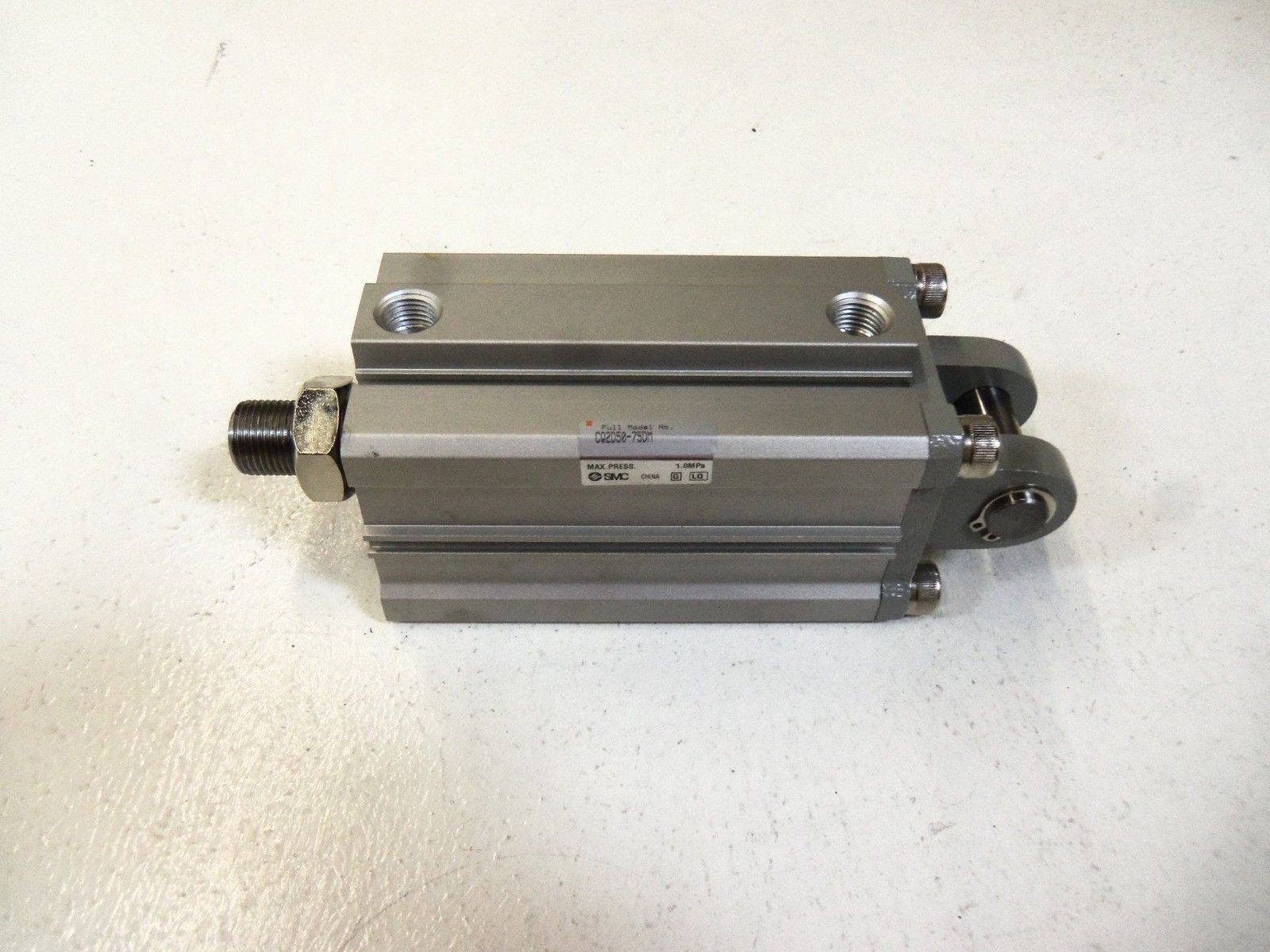 SMC CYLINDER CQ2D50-75DM *NEW NO BOX*