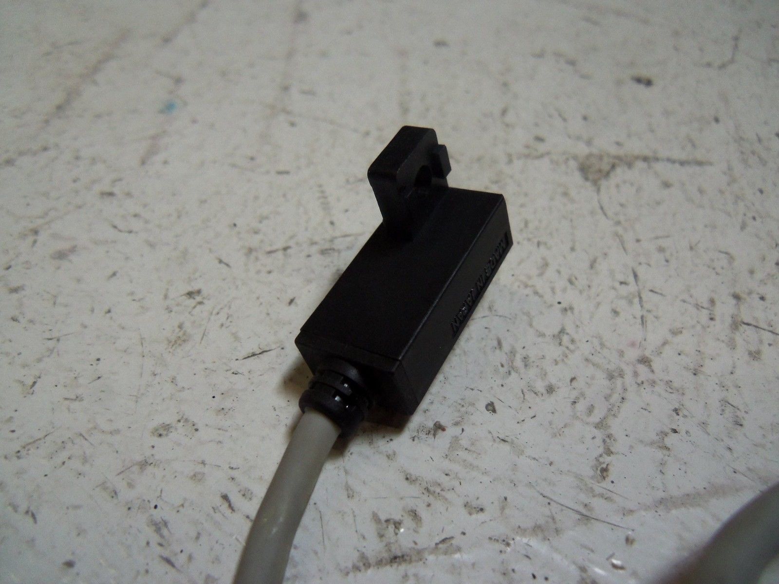 SMC D-F7NT SOLID-STATE AUTO-SWITCH UNMP