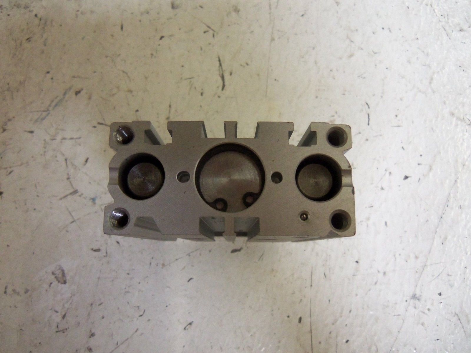 SMC MGPM16N-50 PNEUMATIC CYLINDER UNMP