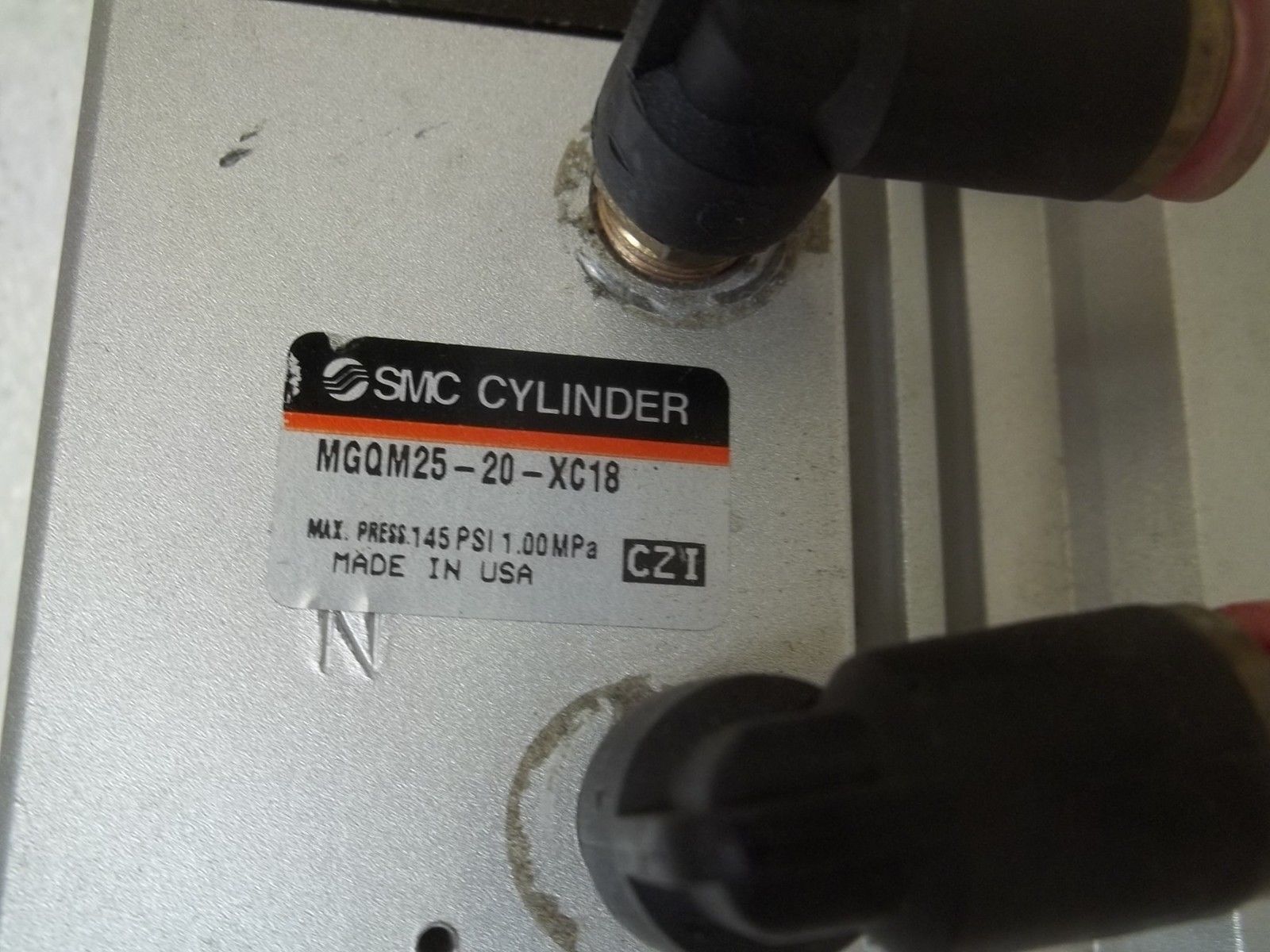 SMC MGQM25-20-XC18 PNEUMATIC AIR CYLINDER UNMP