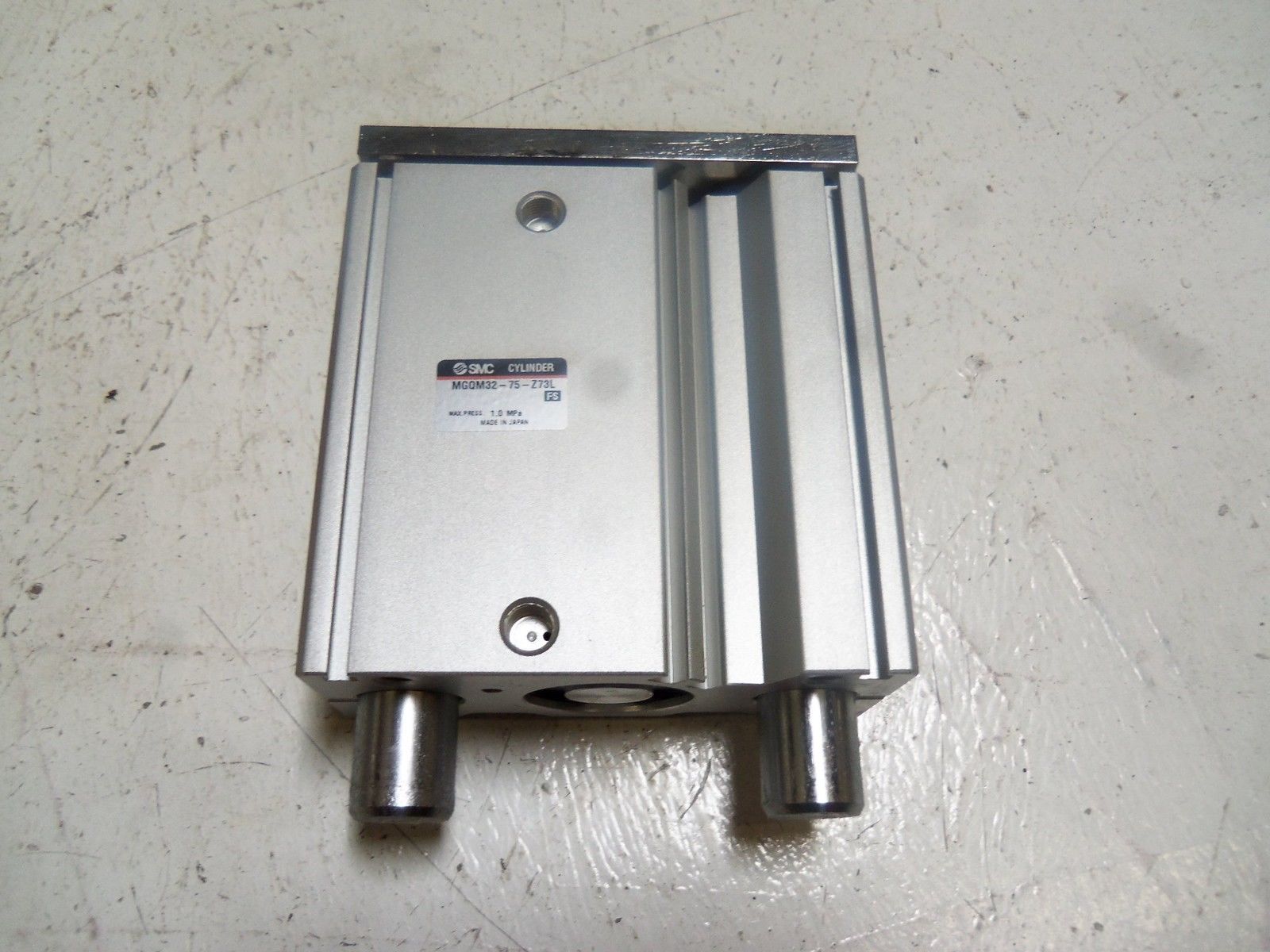 SMC MGQM32-75-Z73L CYLINDER GUIDE BEARING NSMP