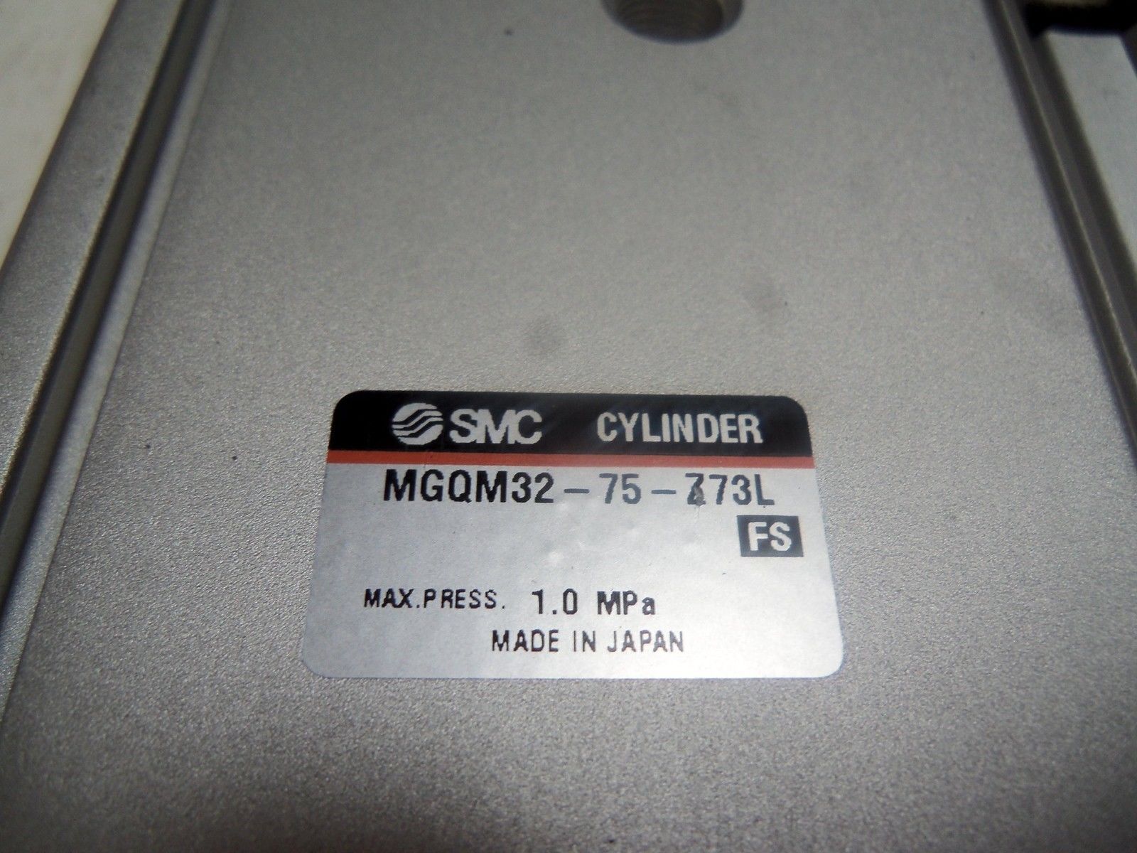 SMC MGQM32-75-Z73L CYLINDER GUIDE BEARING NSMP