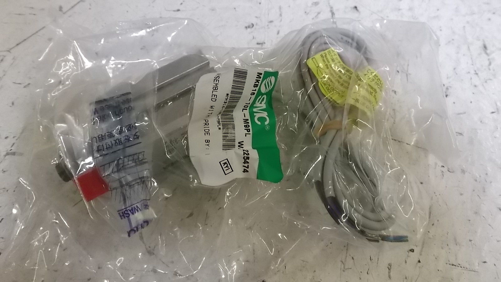 SMC MKB16-10L-M9PL CYLINDER NSMP