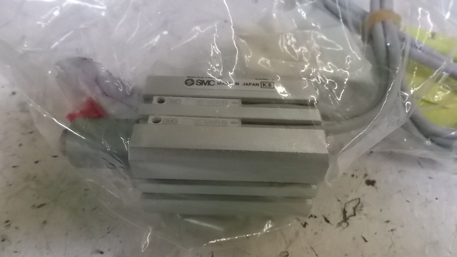 SMC MKB16-10L-M9PL CYLINDER NSMP