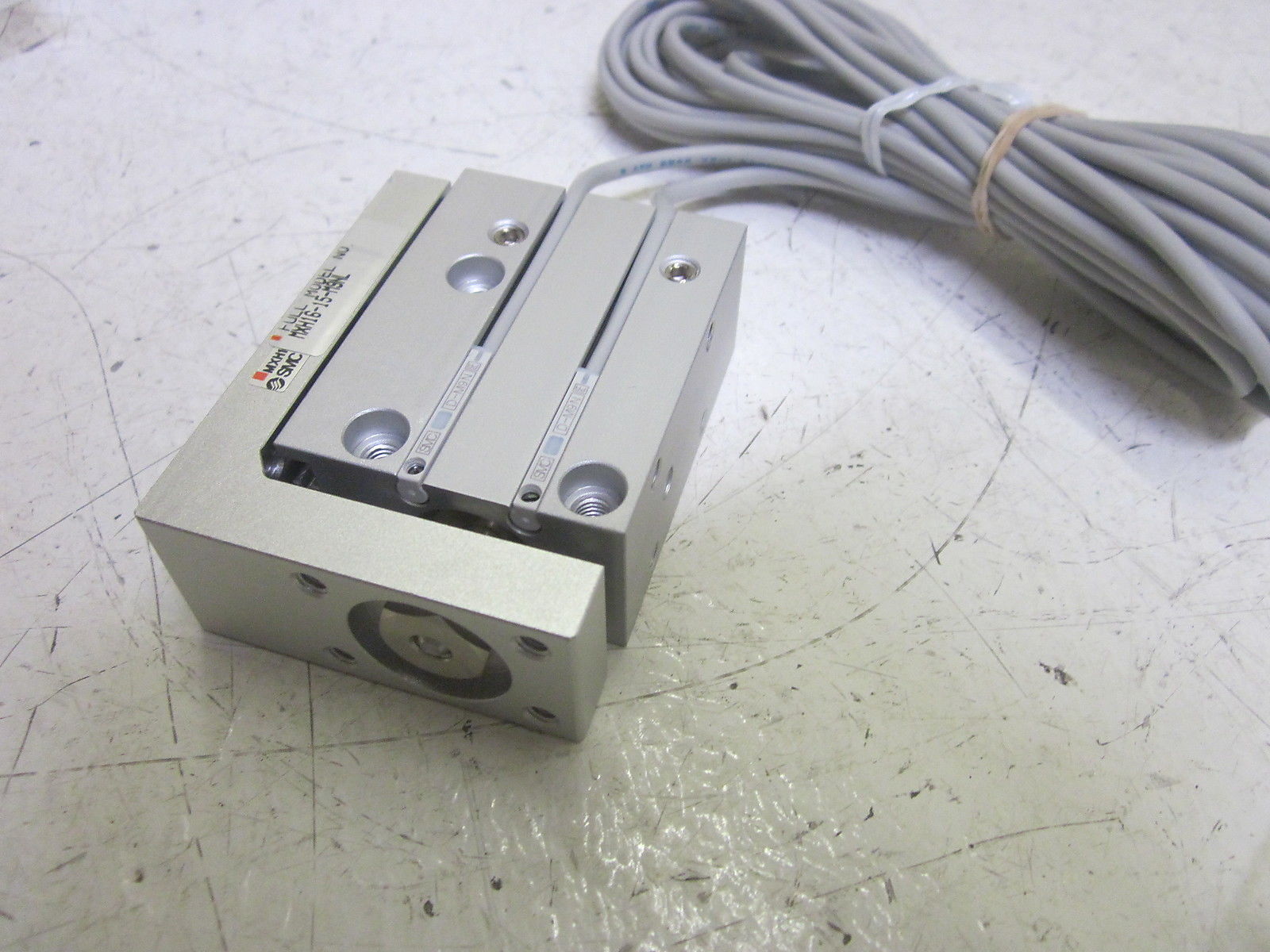 SMC MXH16-15-M9NL CYLINDER COMPACT SLIDE TABLE  NSMP