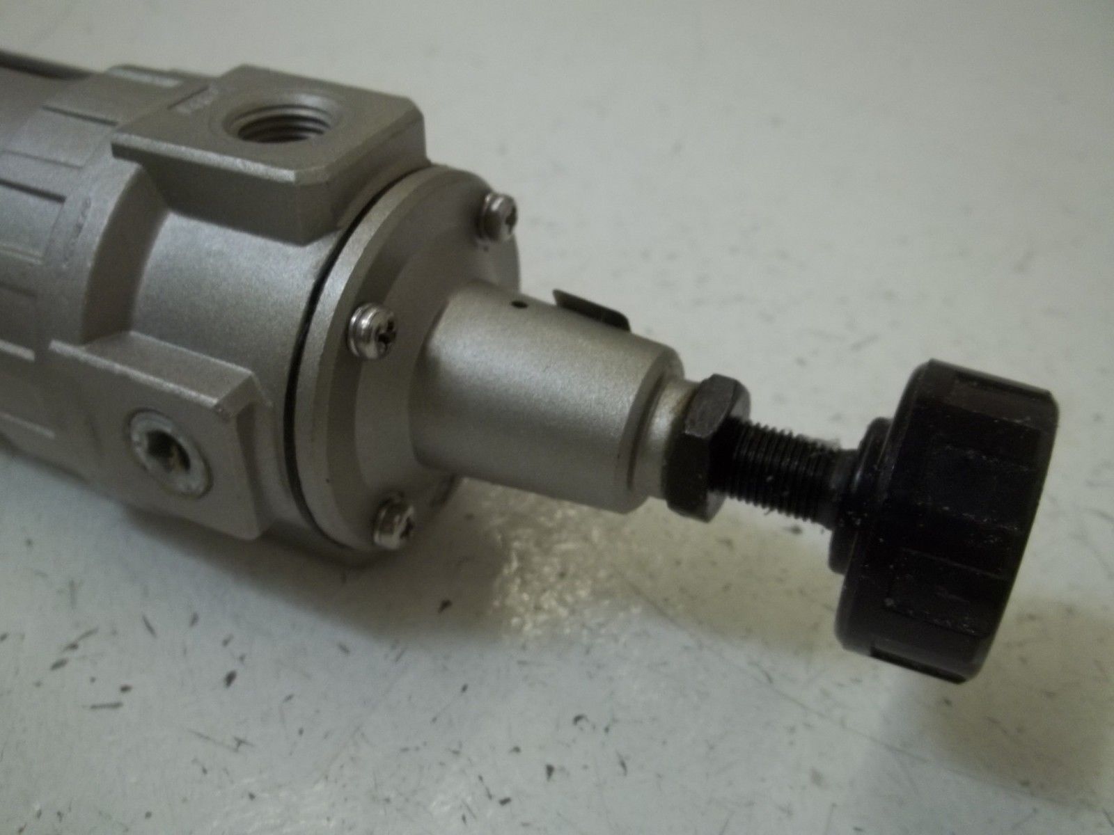 SMC NAW201-N02 FILTER-REGULATOR UNMP