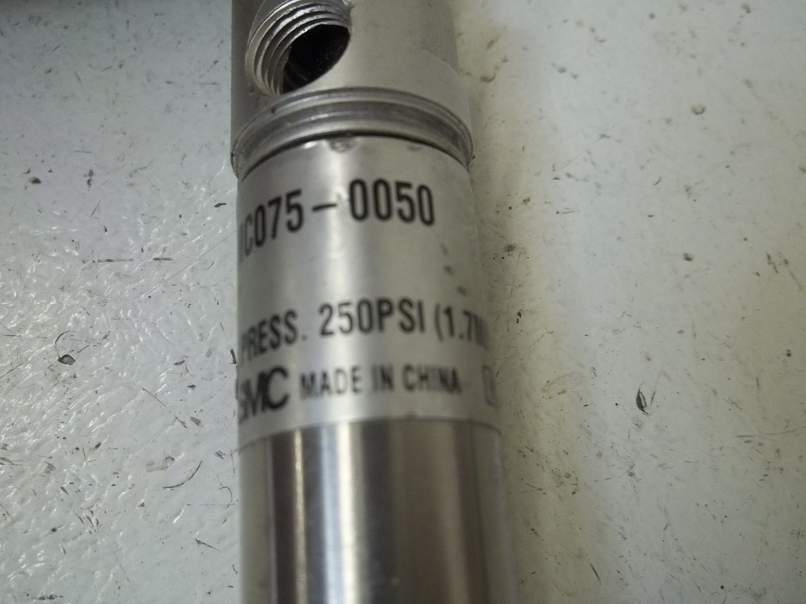 SMC NCMC075-0050 DOUBLE ACTING PNEUMATIC CYLINDER UNMP