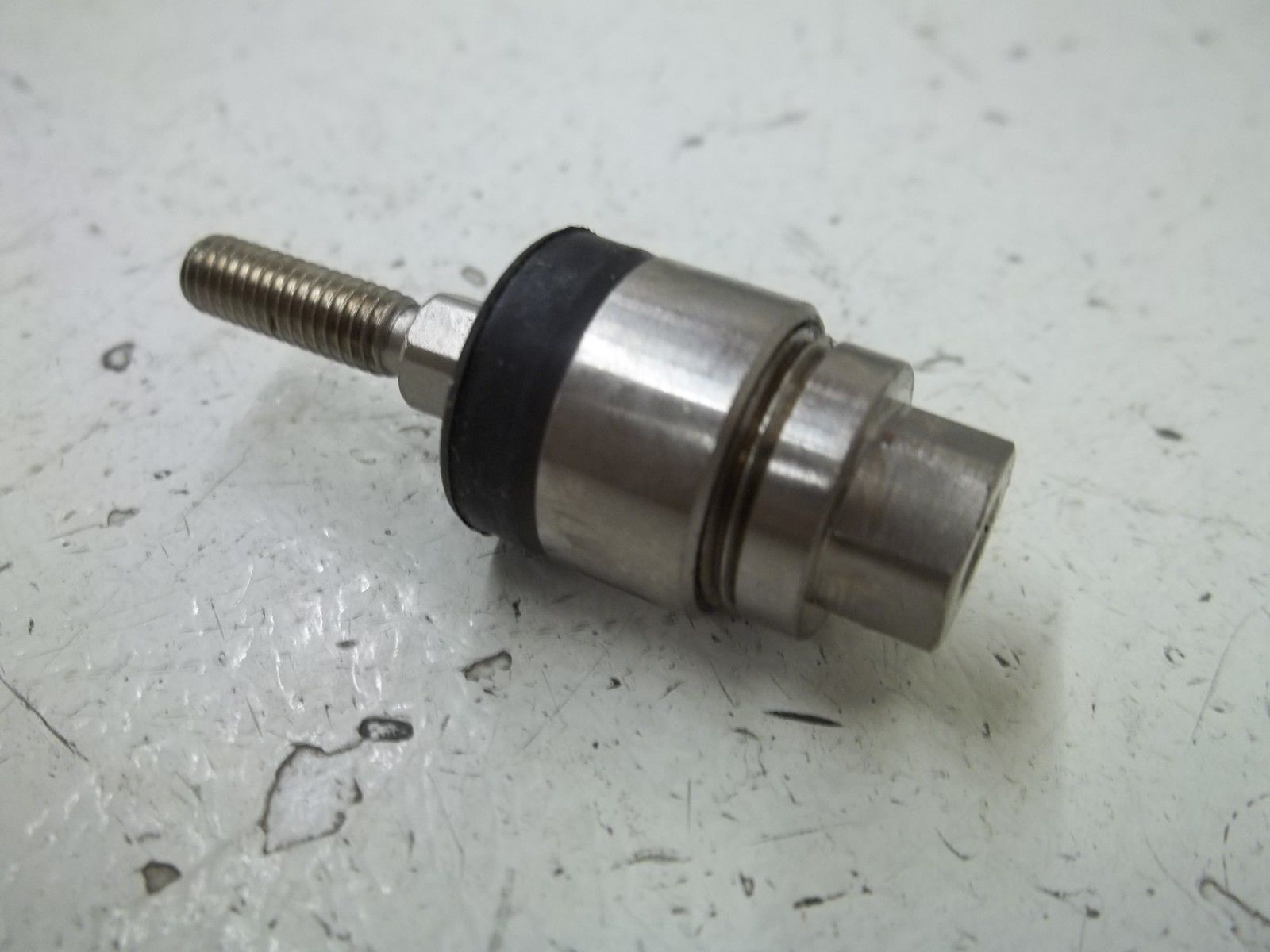 SMC NJ10-32 PNEUMATIC CYLINDER FLOATING JOIN ADAPTER UNMP