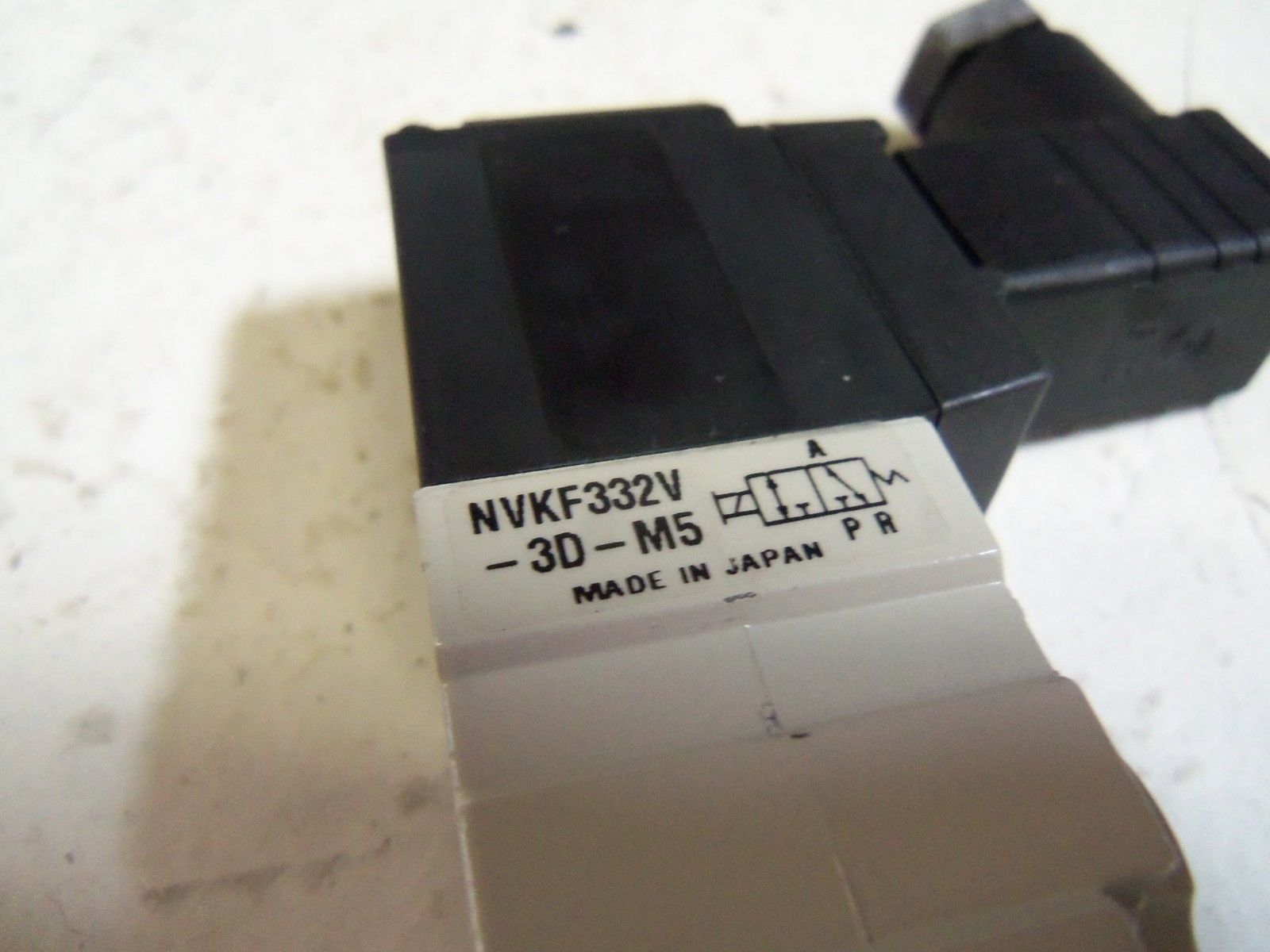 SMC NVKF332V-3D-M5 SOLENOID VALVE NSNP