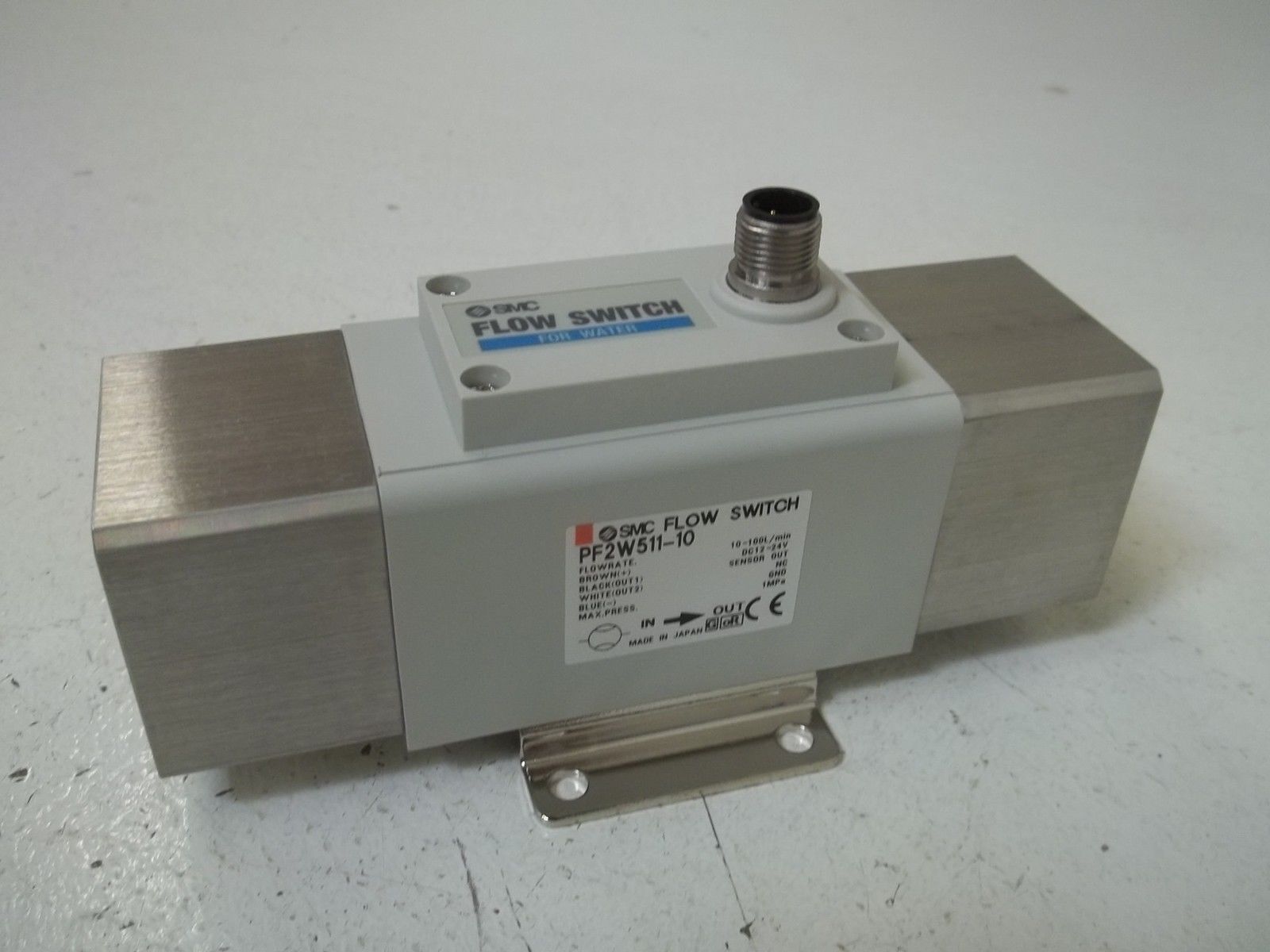 SMC PF2W511-10 FLOW SWITCH NSNP