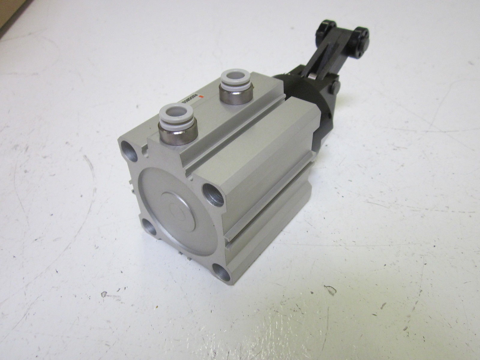 SMC RSDQB50F-20DC CYLINDER STOPPER W/ FITTING, AUTO SWITCH UNMP
