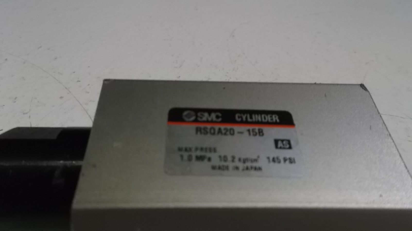 SMC RSQA20-15B PNEUMATIC AIR CYLINDER UNMP