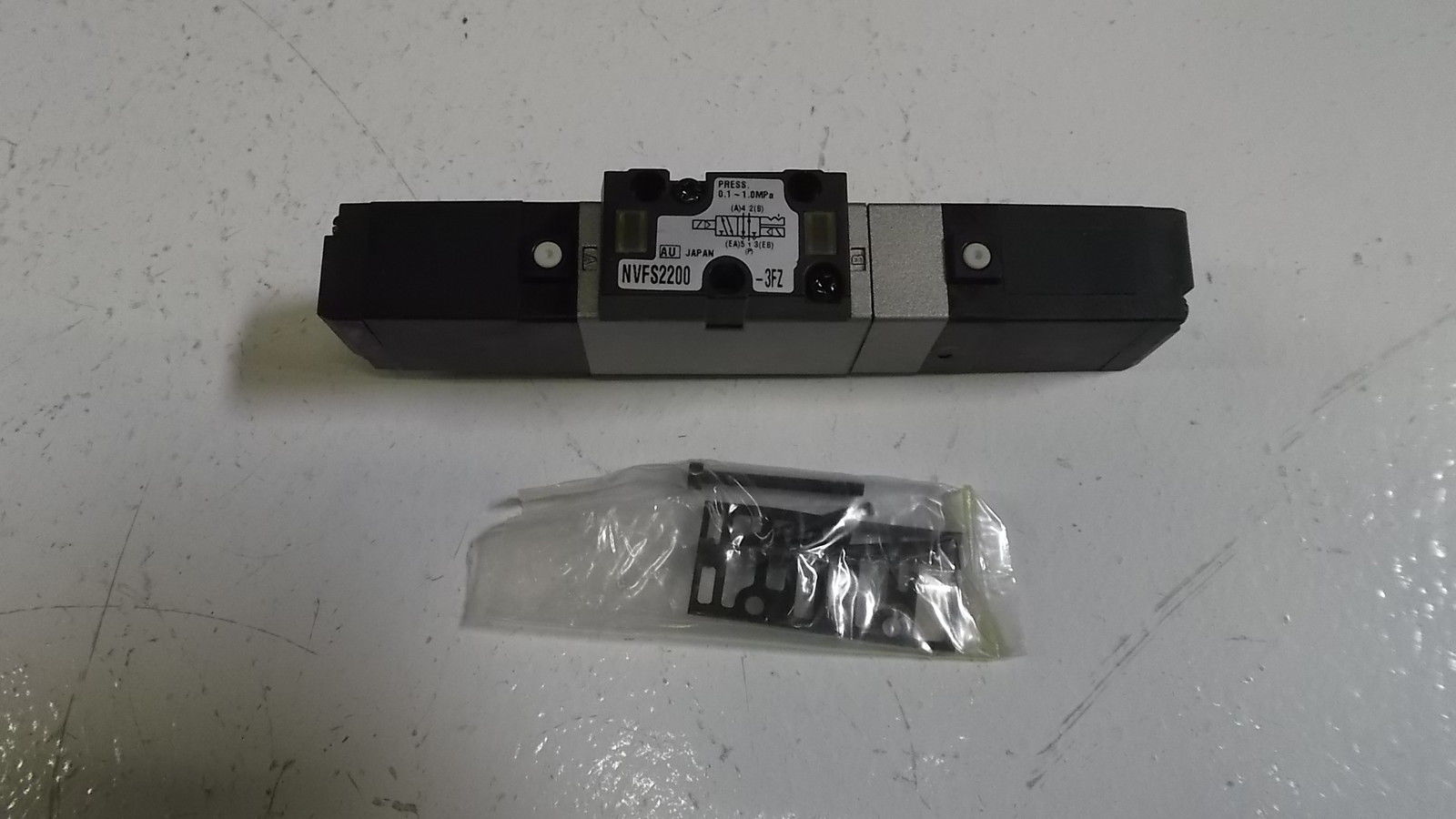 SMC VALVE  NVFS2200 NSMP