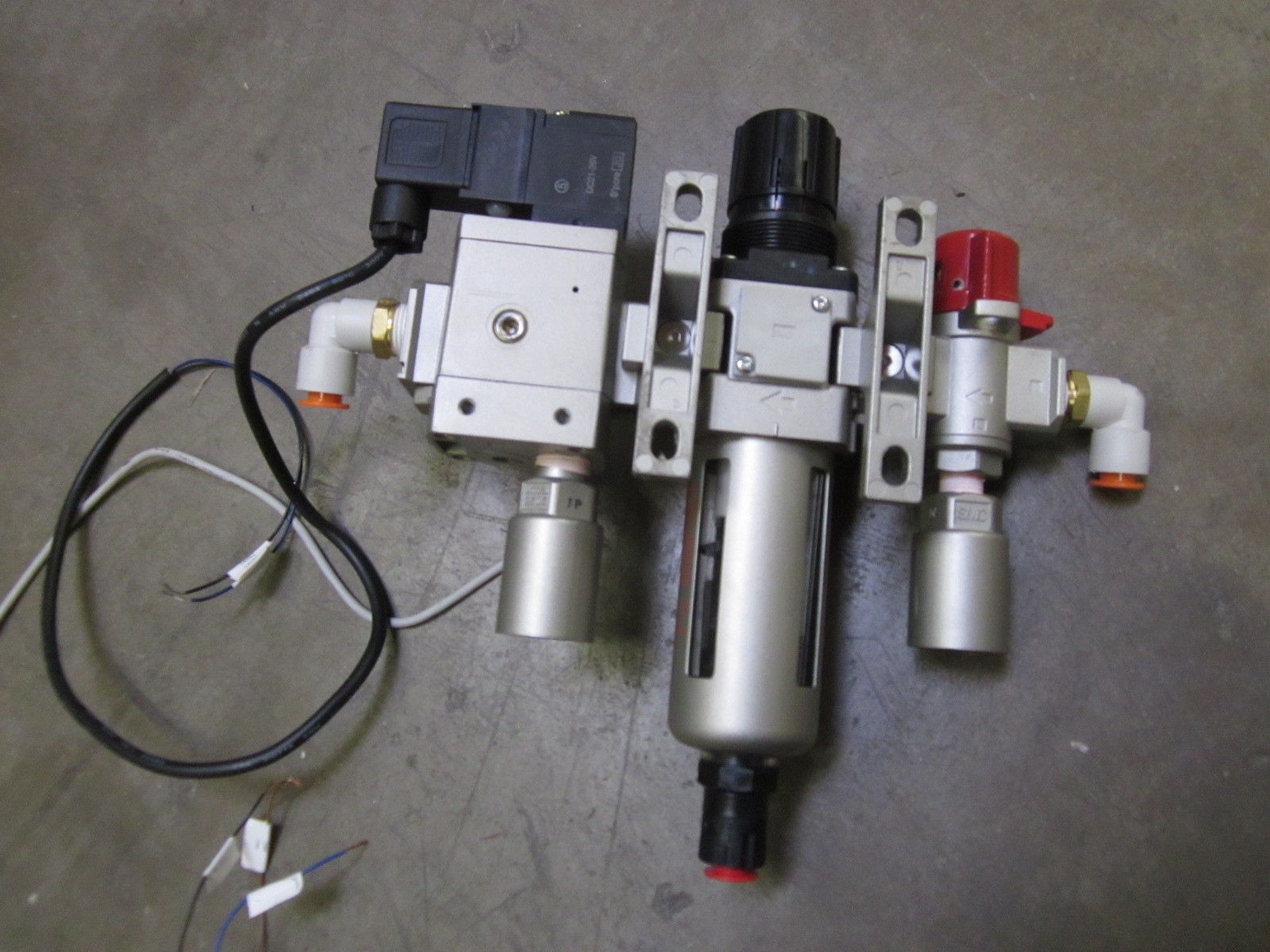 SMC VHS30-N03-Z , AW30-N03DEH-Z, NAV3000-N03-5DZ, ISE30-T1-65 (AS PIC.) UNMP