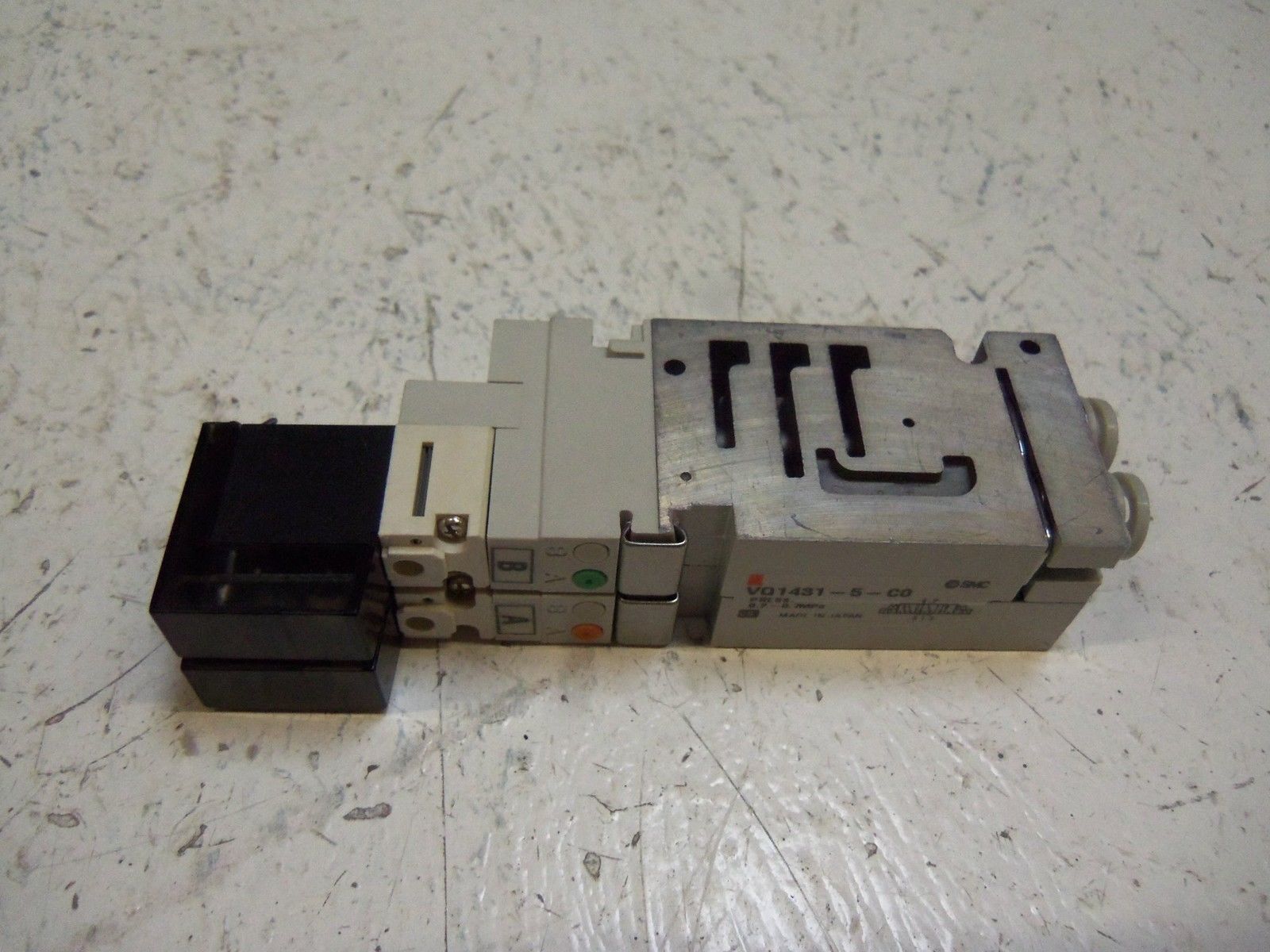 SMC VQ1431-5-C0 SOLENOID VALVE *NEW NO BOX*