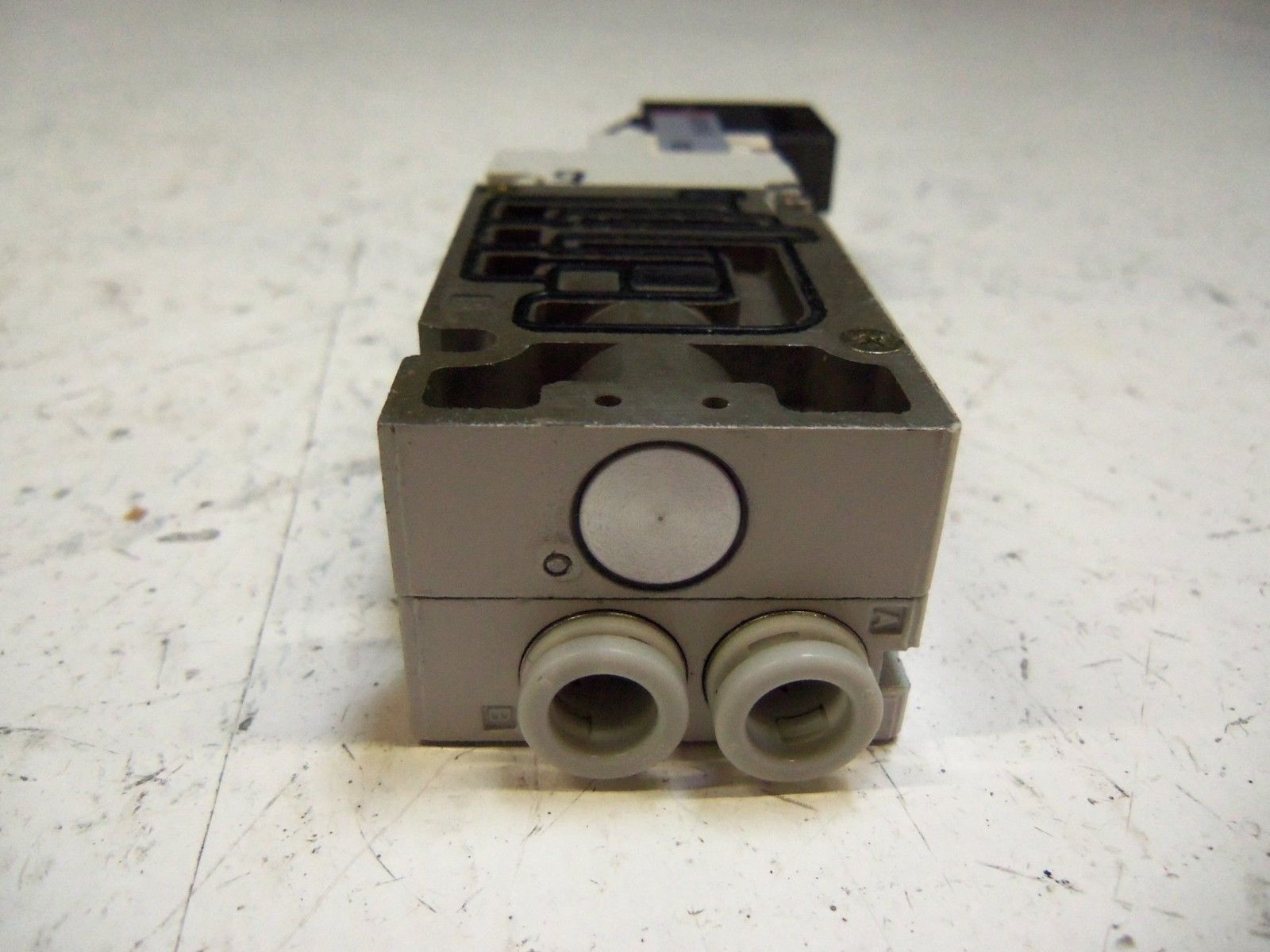 SMC VQ1431-5-C0 SOLENOID VALVE *NEW NO BOX*