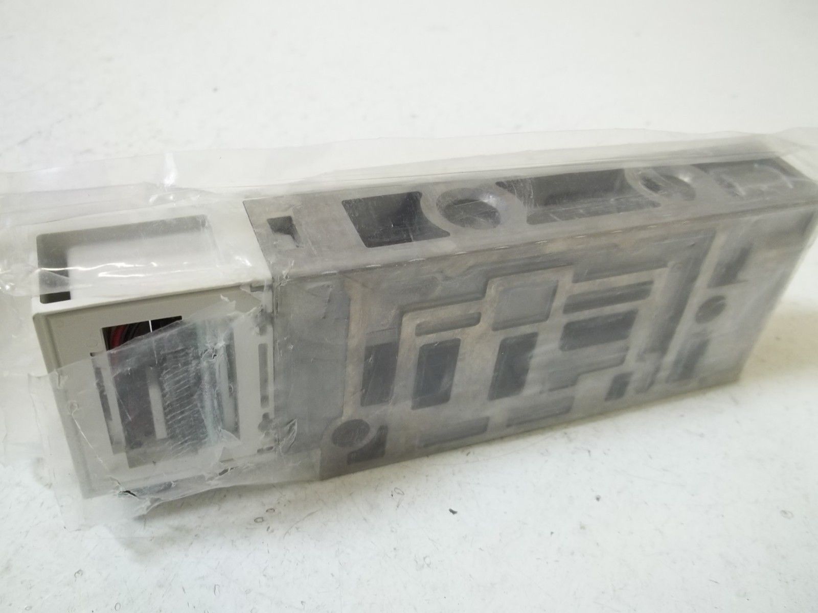 SMC VVQC4000-1B-D-CO MANIFOLD BLOCK NSNP