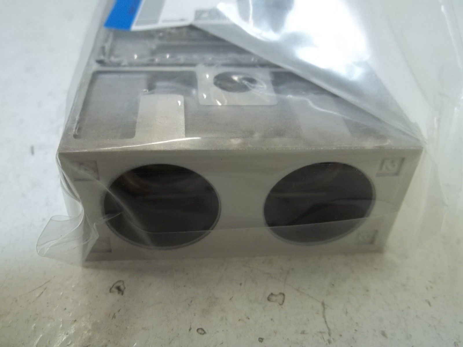 SMC VVQC4000-1B-S-CO MANIFOLD BLOCK NSNP