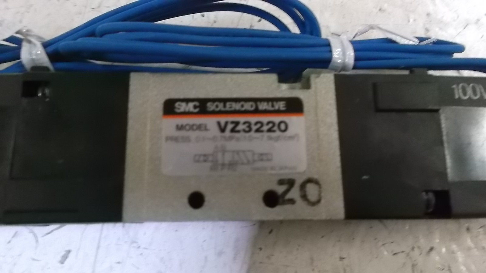 SMC VZ3220 VALVE UNMP