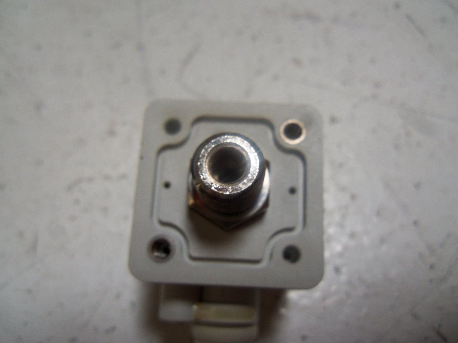SMC ZSE40F-01-22L DIGITAL VACUUM SWITCH NSMP