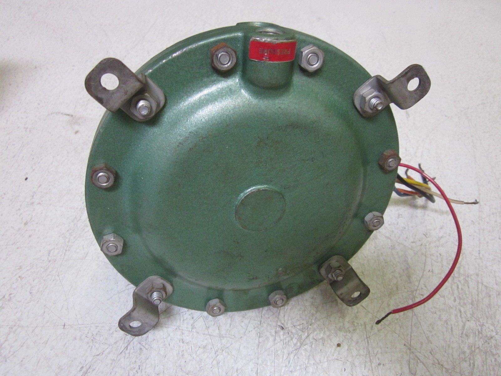 SOLON MFG. CO. 7PS11W NEMA 4 PRESSURE SWITCH 15A-125/250/480VAC UNMP