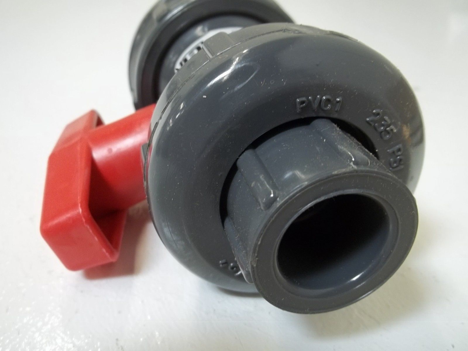 SPEARS 2329-005 1/2" PVC TRUE UNION BALL VALVE 235PSI UNMP