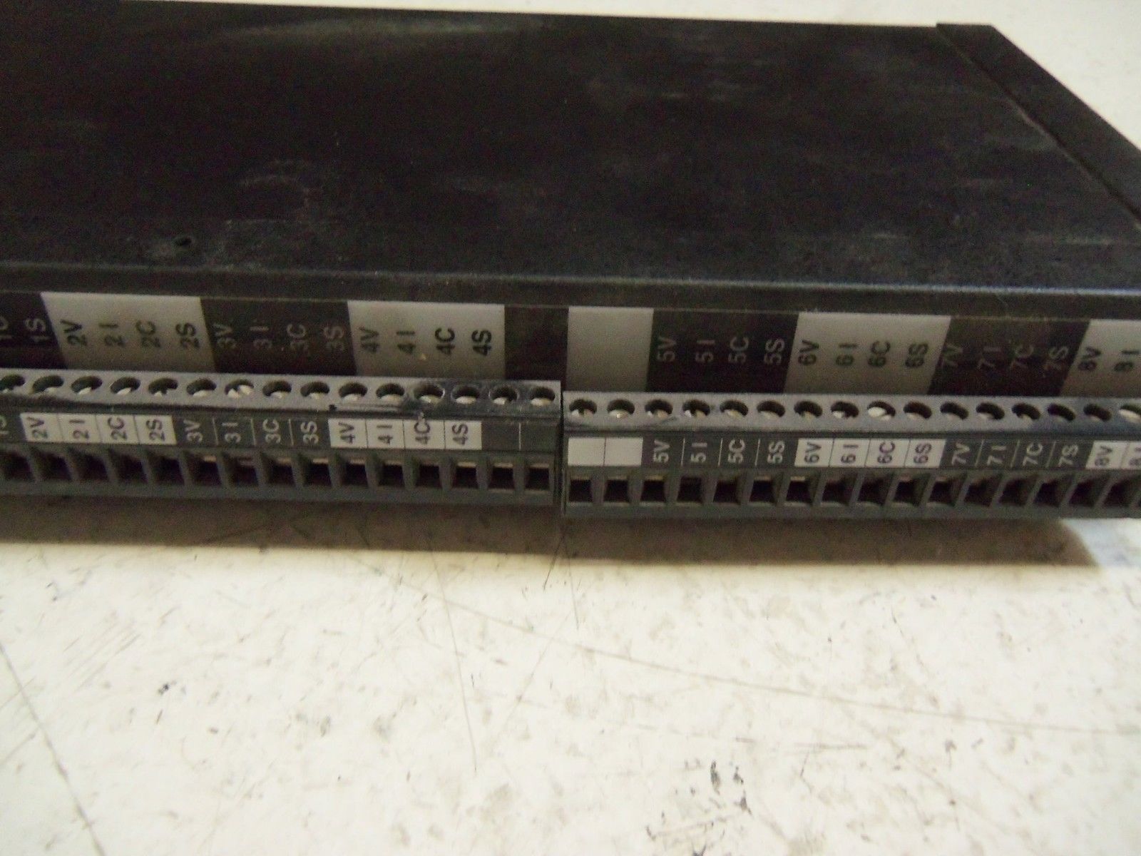 SPECTRUM 8000 RAO208 OUTPUT MODULE UNMP