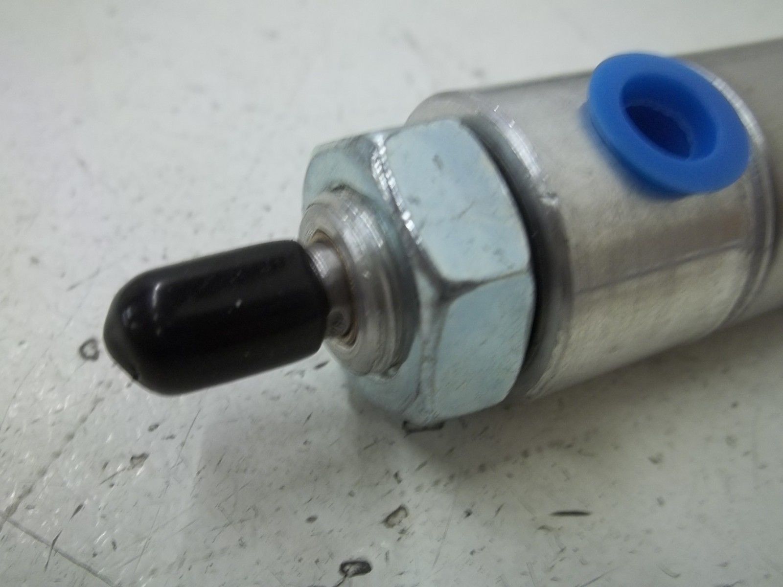 SPEEDAIRE 5MMH0 PNEUMATIC CYLINDER UNMP