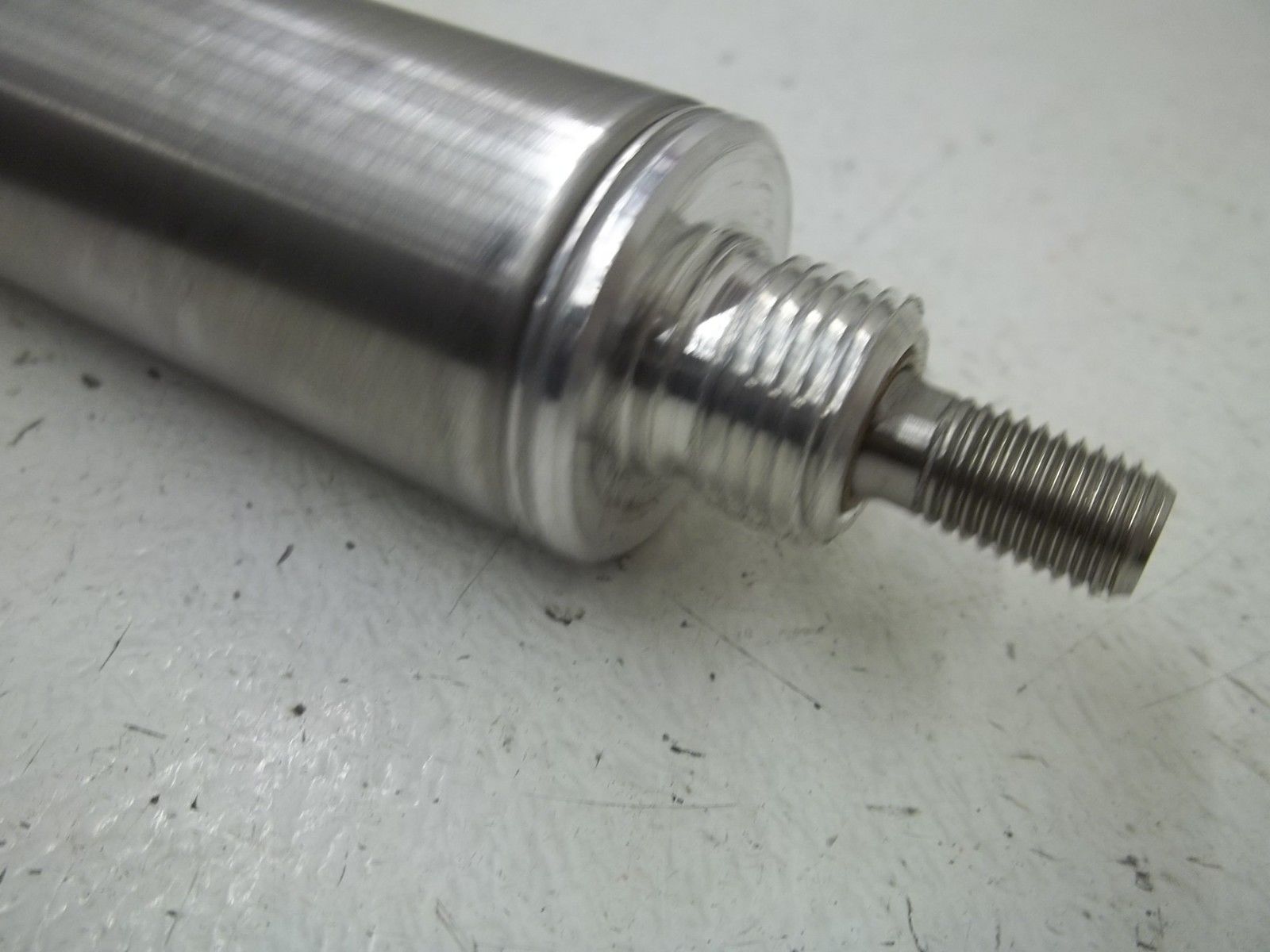 SPEEDAIRE 6W104 PNEUMATIC CYLINDER UNMP