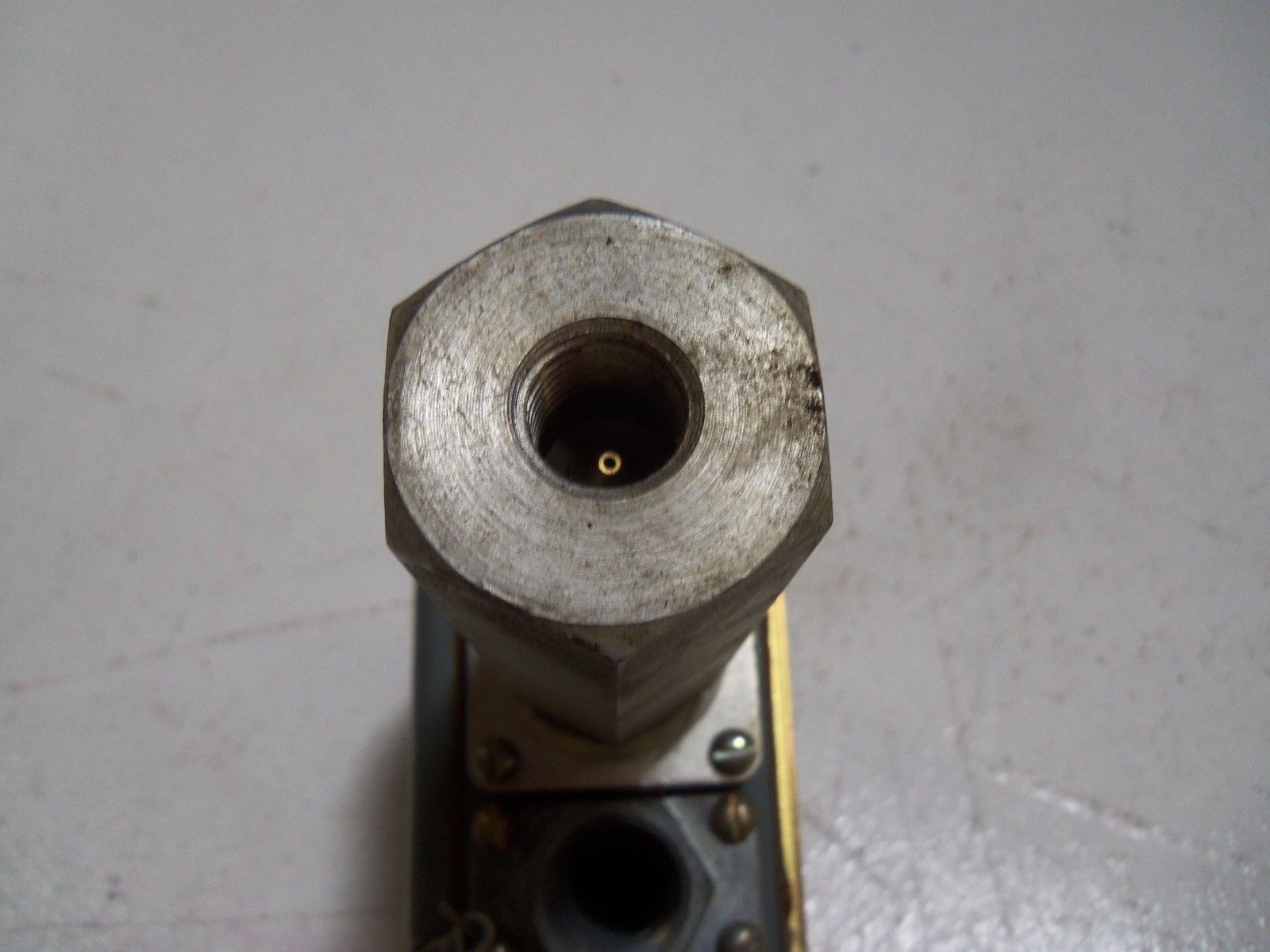 SQUARE-D 9012 ACW6 UNMP