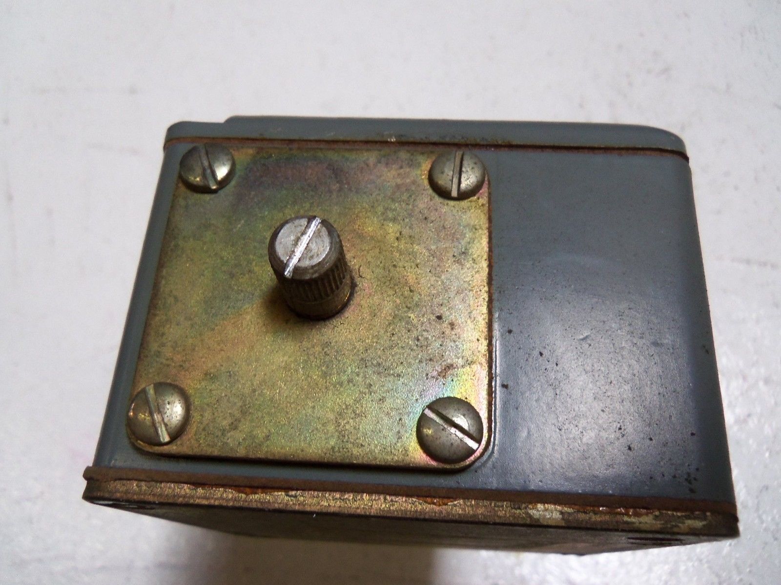 SQUARE-D 9012 ACW6 UNMP
