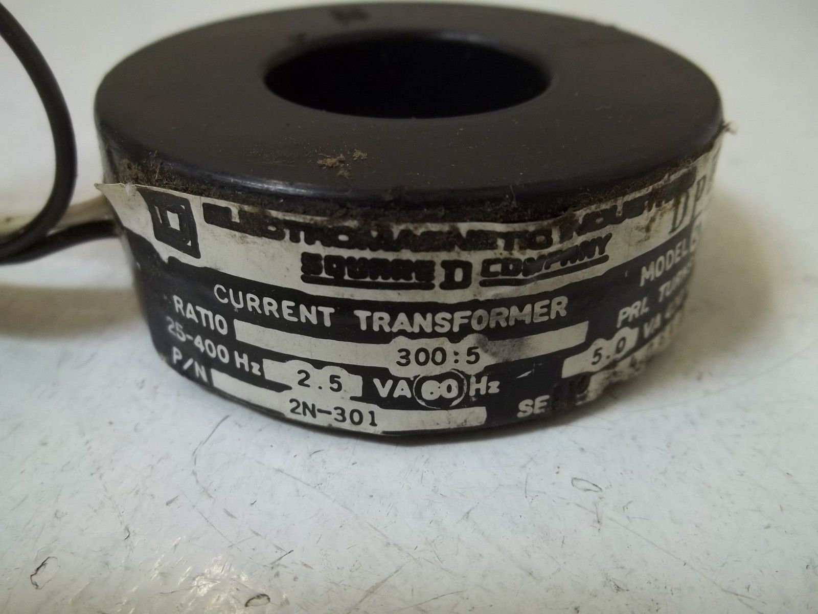 SQUARE D 2N-301 CURRENT TRANSFORMER UNMP