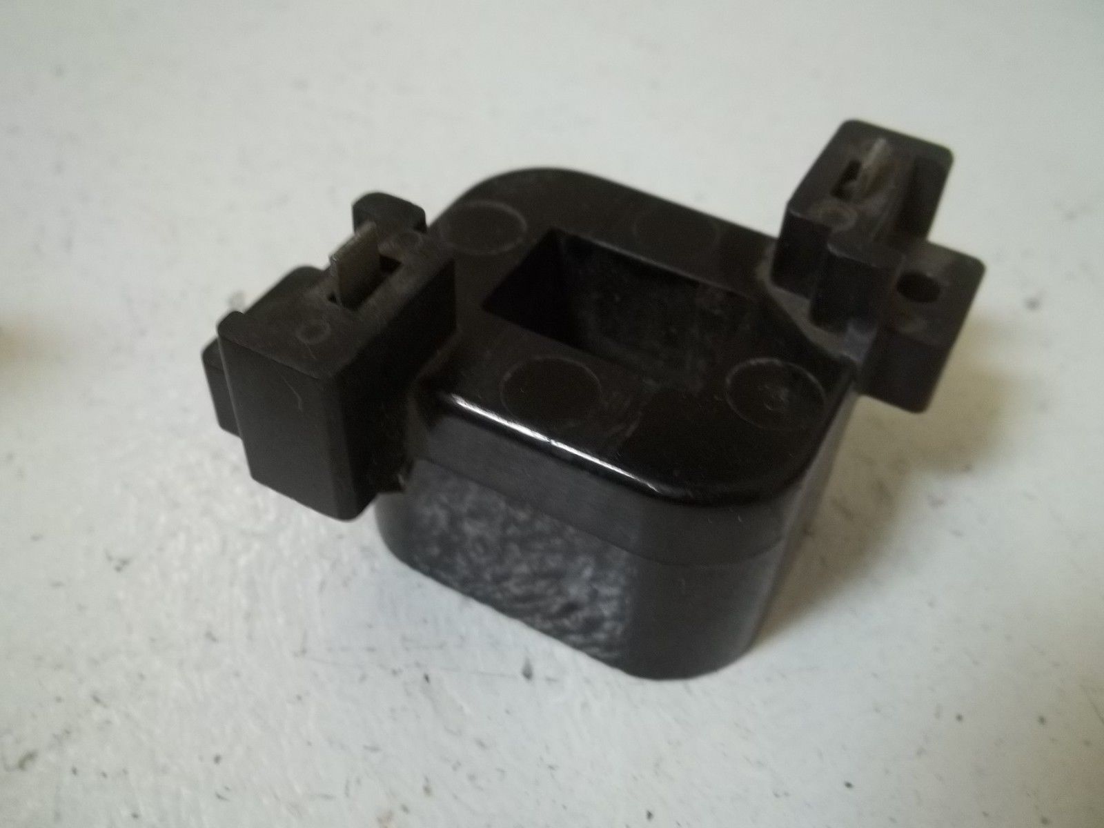 SQUARE D 31012-400-43 COIL 120V UNMP