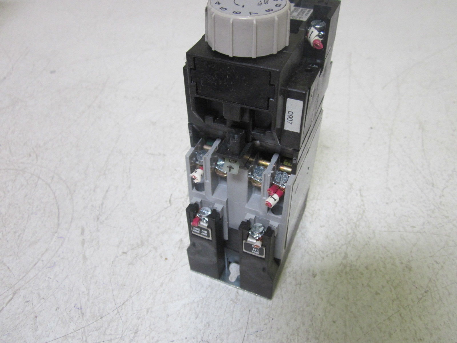 SQUARE D 8501X000XTE1 SER.A TIMING RELAY  UNMP