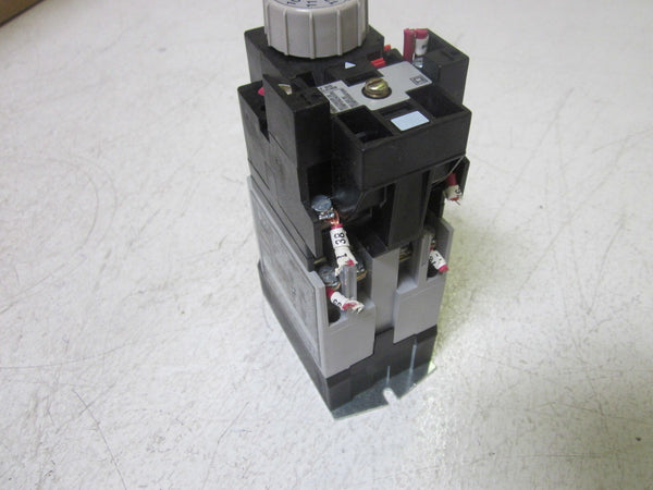 SQUARE D 8501X000XTE1 SER.A TIMING RELAY  UNMP