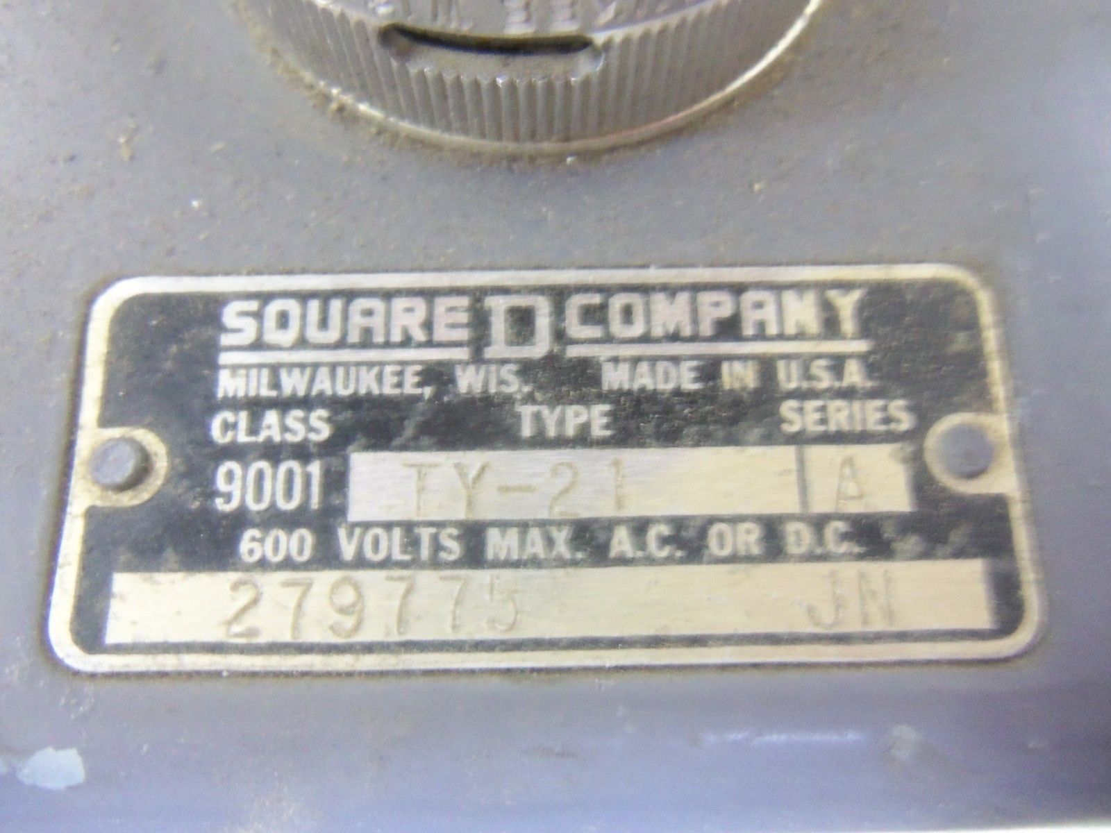 SQUARE D 9001-TY-21 PUSHBUTTON UNMP
