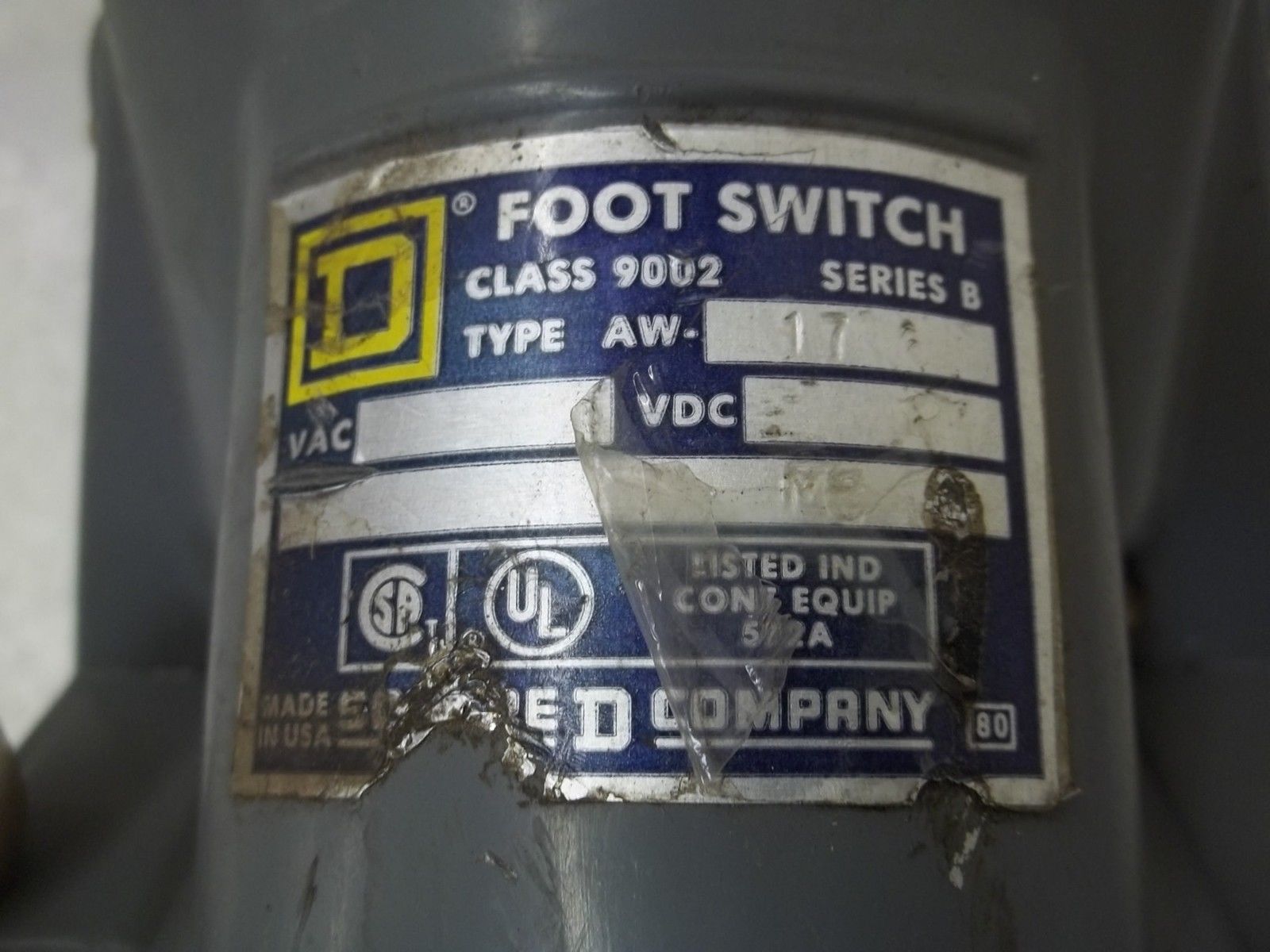 SQUARE D 9002-AW-17 SER.B FOOT SWITCH UNMP
