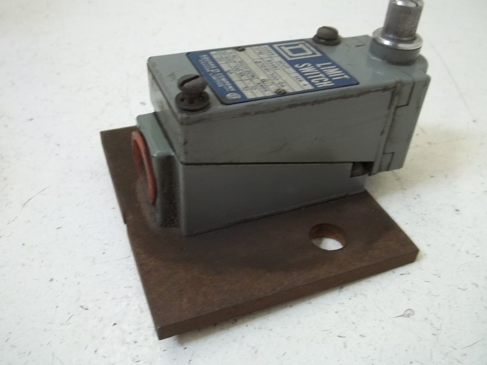 SQUARE D 9007-B54B2 SER.A LIMIT SWITCH UNMP