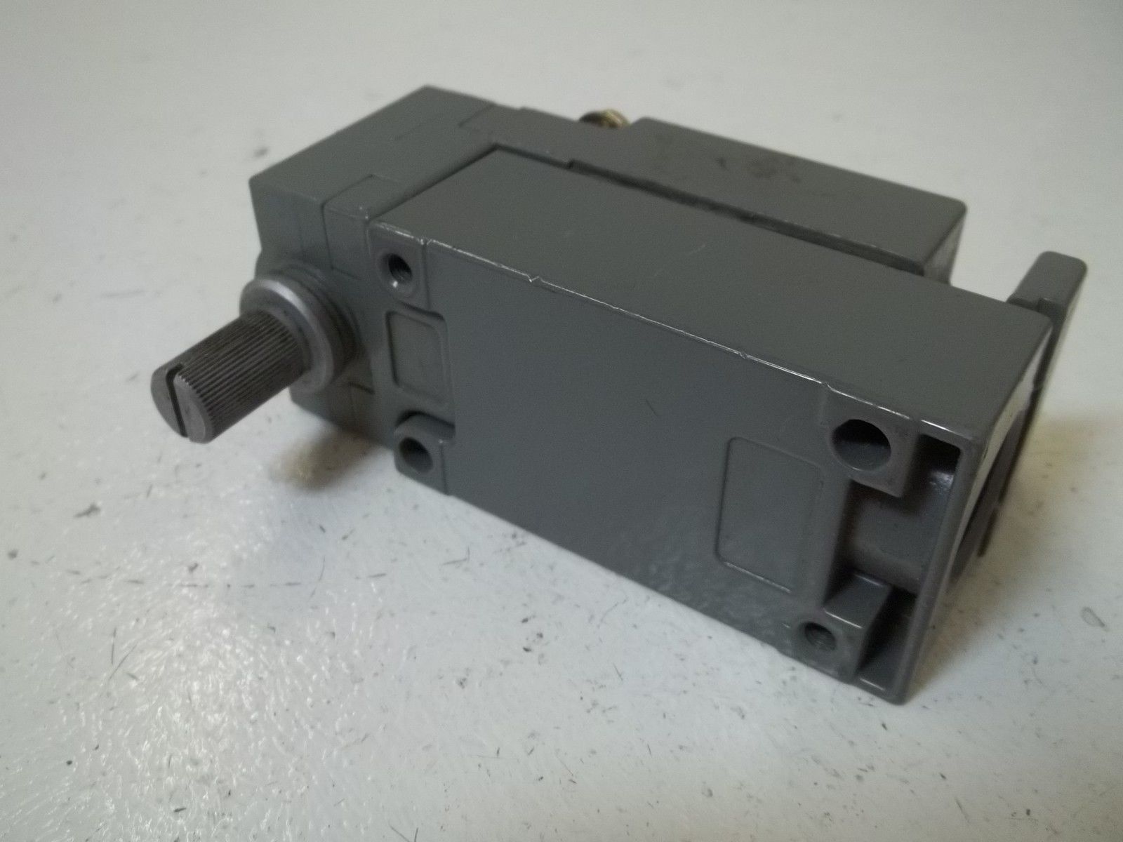 SQUARE D 9007-C064 W/9007-B SER.A LIMIT SWITCH UNMP