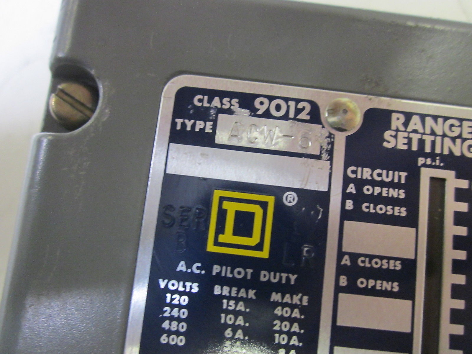 SQUARE D 9012-AWC-6 PRESSURE SWITCH (AS PICTURED) UNMP