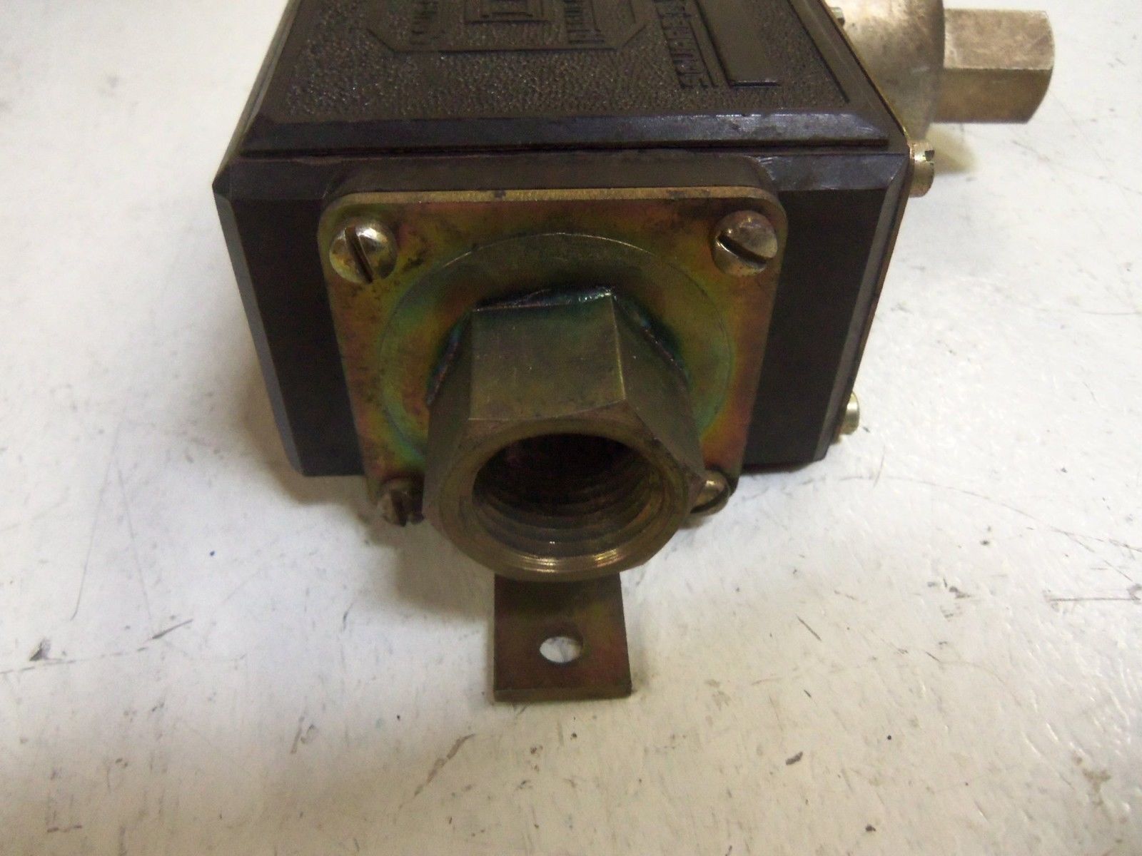 SQUARE D 9016-BSG1 VACUUM SWITCH UNMP
